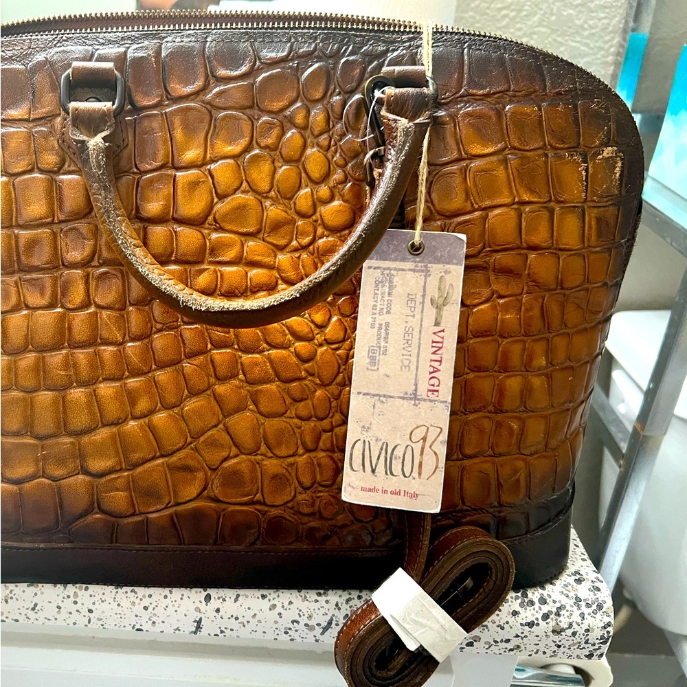 Large purse around the size of a tote